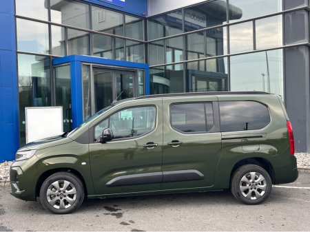 2026 Opel Combo Life WHEELCHAIR ACCESSIBLE 7 SEATER AUTOMATIC €35,700 thumbnail