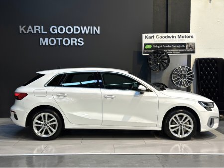 2024 Audi A3 40 TFSIe HYBRID SPORT AUTO €32,950 thumbnail