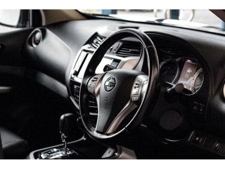 2021 Nissan Navara TEKNA 2.3DCi AUTOMATIC €32,899 thumbnail