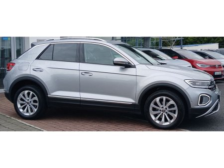 2022 Volkswagen T-Roc Style 2.0 TDI 116HP *WINTER PACK (HEATED FRONT SEATS & HEATED STEERING WHEEL) , REAR VIEW CAMERA* €28,995