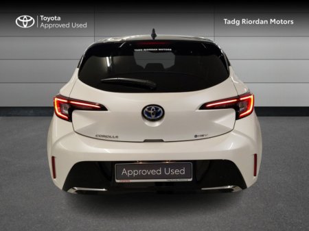 2025 Toyota Corolla HB LUNA SPORT €33,950