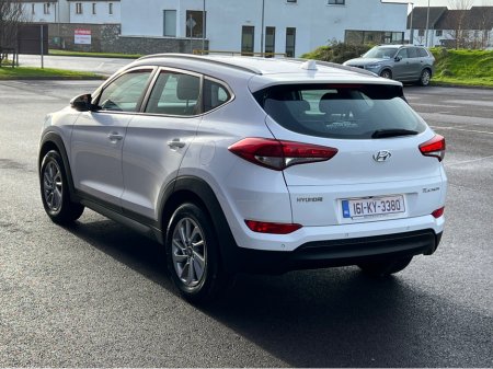 2016 Hyundai Tucson 1.7 CRDI SE NAV BL/DR 5 5DR €13,900 thumbnail