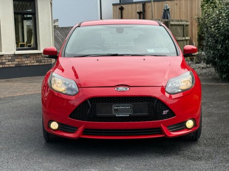2013 Ford Focus 2.0T 250PS ST €13,995