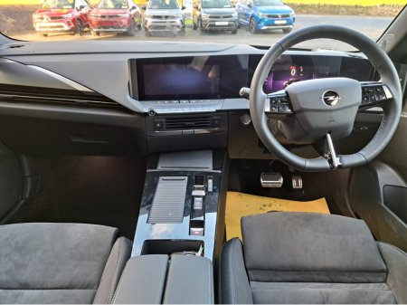 2025 Opel Astra ASTRA e    GS SPEC... Electric 54KW   418km range **NOW IN STOCK ** €27,950 thumbnail