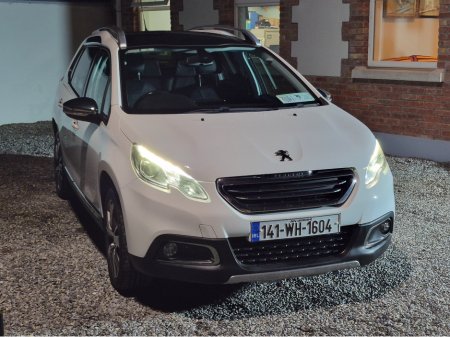 2014 Peugeot 2008 Active Ecomatique Model 1.6 Diesel 92 BHP with Panomaric sunroof €5,750