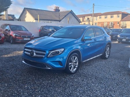 2015 Mercedes-Benz GLA Class A180 1.6 petrol| Auto | 
