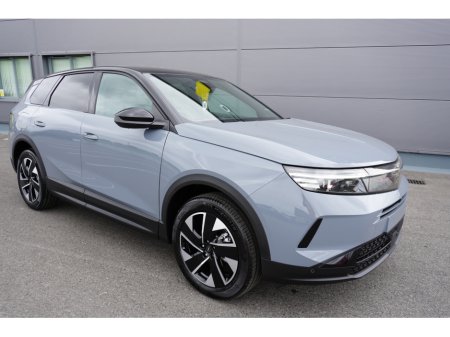 2025 Opel Grandland GS HYBRID €42,000