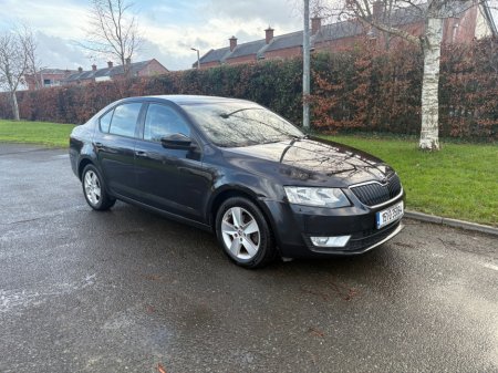 2015 Skoda Octavia AMBITION 1.6 TDI 105HP DSG 4 4DR AUTO €5,750