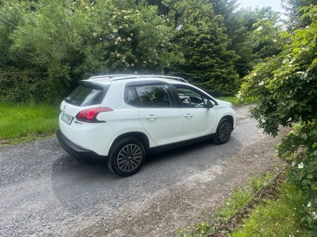2016 Peugeot 2008 1.2 PURE TECH ACTIVE ETG €10,899