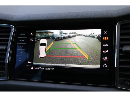 2018 Skoda Kodiaq DSG * Low KMs *Sunroof * 7 seats Huge spec €28,950 thumbnail