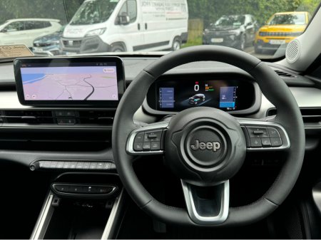 2025 Jeep Avenger E | Summit | 54kw | 156hp €30,950