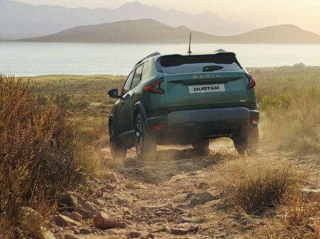 2026 Dacia Duster Journey MHEV 140 and HEV 155 *ORDER YOUR 261 TODAY* €31,665