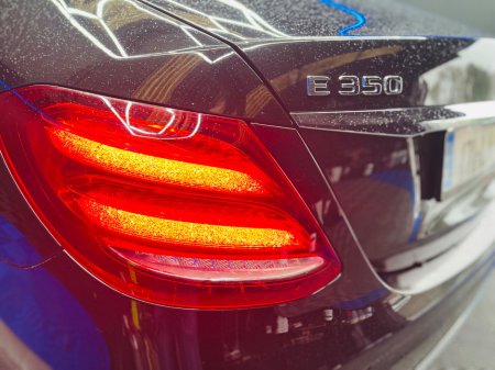 2017 Mercedes-Benz E Class E 350 D AMG LINE A/T €20,950 thumbnail