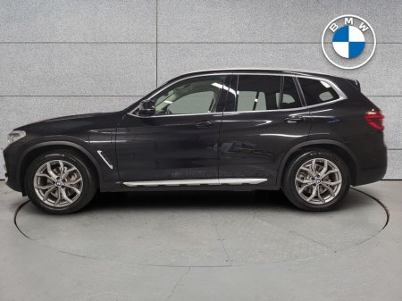 2021 BMW X3 xDrive30e xLine €43,975