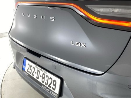 2025 Lexus LBX Elegant €39,950 thumbnail