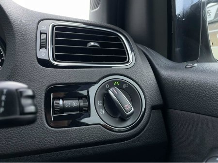 2014 Volkswagen Polo R LINE CL 1.6 TDI 90HP MANUAL 5SPEED 5DR €9,450 thumbnail