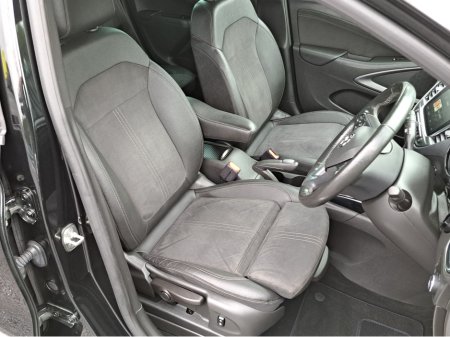 2022 Opel Crossland ULTIMATE 1.5TD 110BHP **LEATHER/SUEDE INTERIOR"" €19,950 thumbnail