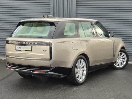 2023 Land Rover Range Rover SE P440E HYBRID €109,995