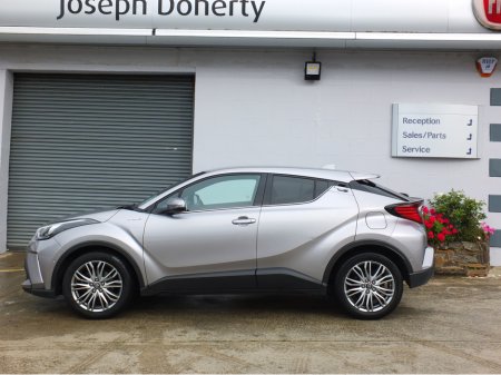2022 Toyota C-HR 1.8 HYBRID SOL 4DR AUTO €29,495