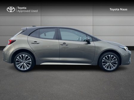 2025 Toyota Corolla COROLLA HB LUNA SPORT €35,444