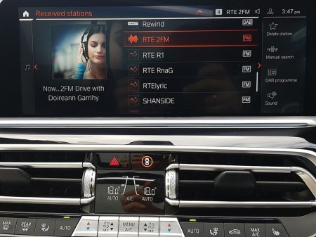 2021 BMW X5 xDrive45e M Sport €67,995 thumbnail