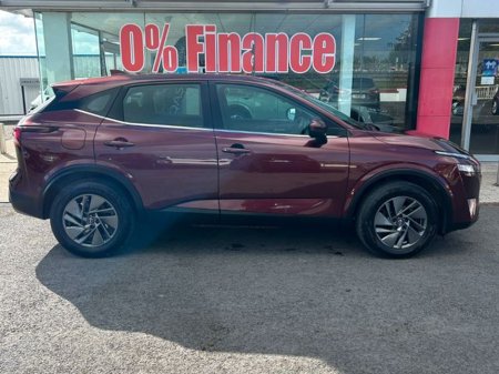 2022 Nissan Qashqai 1.3 PET MILD HYBRID SV €31,750