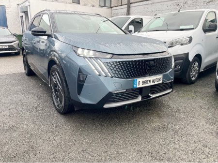 2025 Peugeot 5008 E 5008 GT-LINE 73KW 213BHP FULLY ELECTRIC €47,950