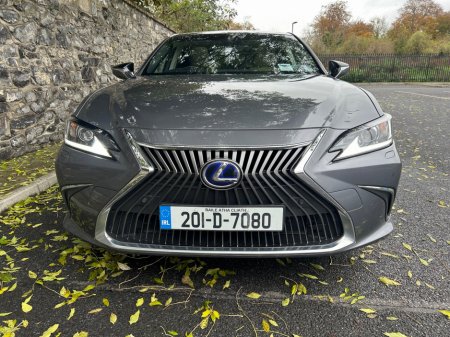2020 Lexus ES 300 H LUXURY CAR PLAY STD 4 4DR AUTO €35,950