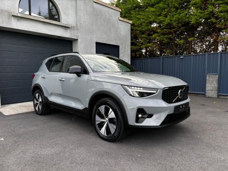 2023 Volvo XC40 + T4 RECHARGE AUTO