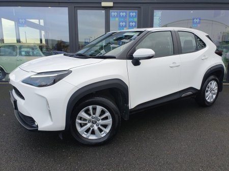 2023 Toyota Yaris Cross 1.5 HYBRID CR CROSS LUNA