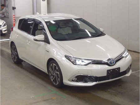 2016 Toyota Auris Hybrid Luxury