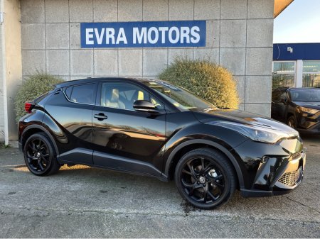 2023 Toyota C-HR SOL HYBRID AUTOMATIC 1.8 PETROL //LOW MILES//HIGH SPEC//HALF LEATHER HEATED SEATS//360 PARKING CAMERAS//KEYLESS ENTRY// €29,950