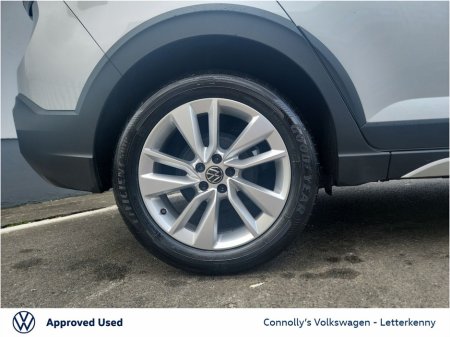 2025 Volkswagen Taigo 1.0TSI 95HP Edition75 *From €228PM* €25,750 thumbnail