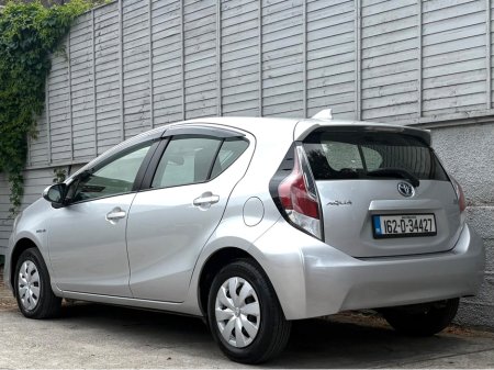 2016 Toyota Aqua 1.5 HYBRID / AUTO / PARK ASSIST / NAV / FOGS / AIR-CON/***FINANCE PACKAGES AVAILABLE*** €8,985 thumbnail