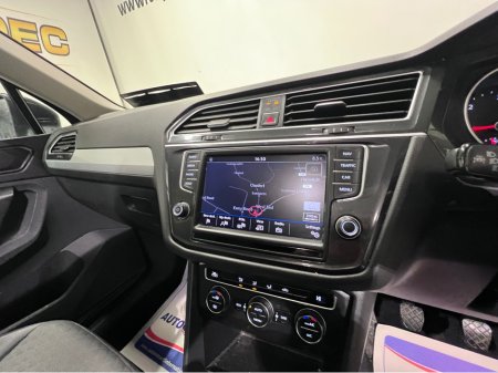 2017 Volkswagen Tiguan COMFORTLINE 2.0 TDI 115BHP 115HP MANUAL 6SPEED FWD 4 €14,700 thumbnail