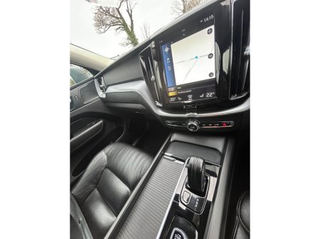 2020 Volvo XC60  €28,850 thumbnail