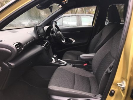 2023 Toyota Yaris Cross LUNA SPORT - GRANDONS €27,995 thumbnail