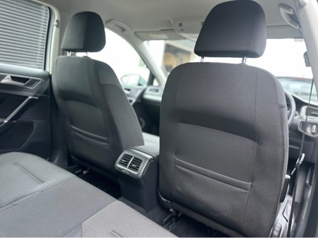 2018 Volkswagen Golf 1.6 TDI SE NAV BLUEMOTION 115PS 5DR €16,950 thumbnail