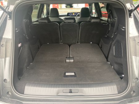 2025 Peugeot 5008 1.2 MHEV 145bhp E-DCS6 Allure €47,900 thumbnail