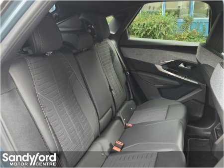 2025 Peugeot 3008 1.2 MHEV 145bhp eDCS6 GT €42,950 thumbnail