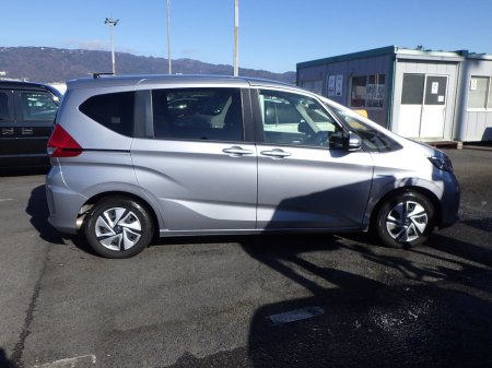 2017 Honda Freed DAA-GB7