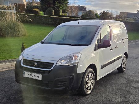 2017 Peugeot Partner  €7,950