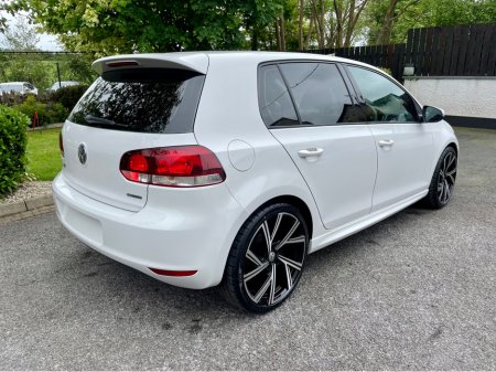 2011 Volkswagen Golf S BLUEMOTION 1.6 TDI**ONLY €180 TAX**105 BHP**FACTORY BODY KIT**FSH**CANDY WHITE**MINT** €8,950