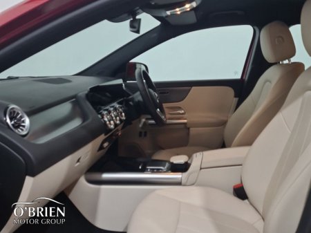 2023 Mercedes-Benz GLA Class GLA PHEV 250e A/T Progressive €41,900 thumbnail