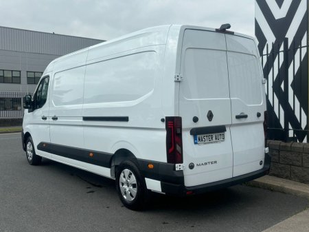 2025 Renault Master FWD LM35 170hp Advance Auto