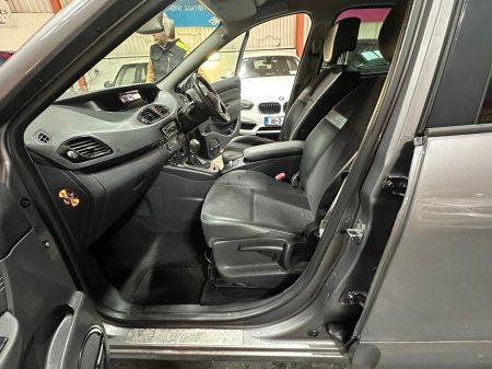 2011 Renault Grand Scenic 1.5 DCI 110 ECO2 DYNAMIQUE €3,995