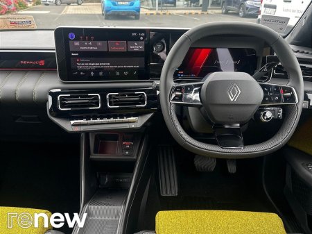 2026 Renault 5 Iconic 52kWh 150hp 0% Fiannce available €34,745