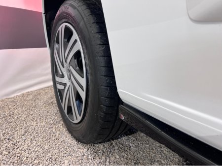 2019 Peugeot Partner 2019 Peugeot partner NEW MODEL 1.6Hdi 3 Seater professional €12,800