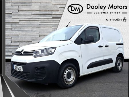 2022 Citroen Berlingo BlueHDi 100 S&S MWB €16,950