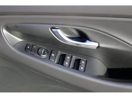 2025 Hyundai i30 Petrol NLine €32,950 thumbnail